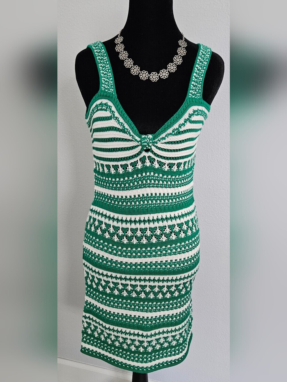 Lush Crochet Knit Bodycon Dress Green White Sleeveless Size M NWOT.